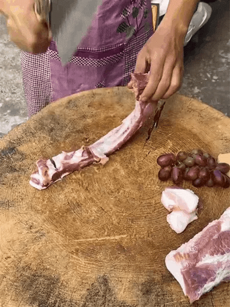 منجل سميك متعدد الأغراض - قطع العظام مثل الطين