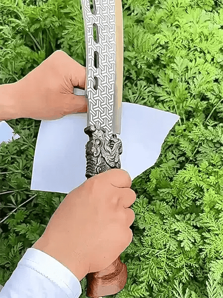 منجل سميك متعدد الأغراض - قطع العظام مثل الطين